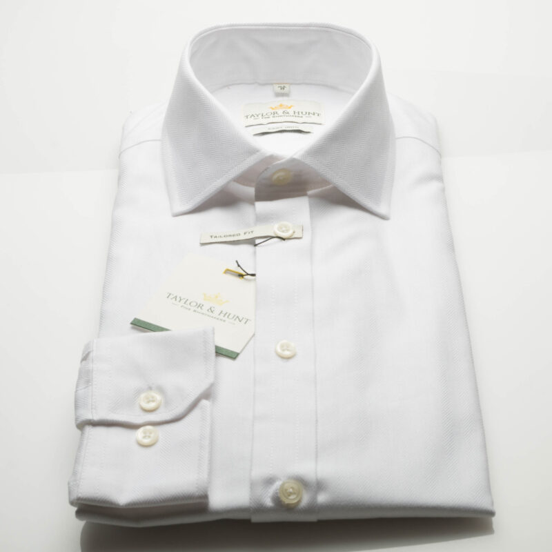 WHITE COTTON HERRINGBONE LONG SLEEVE SINGLE CUFF EASY IRON TAILORED FIT SHIRT